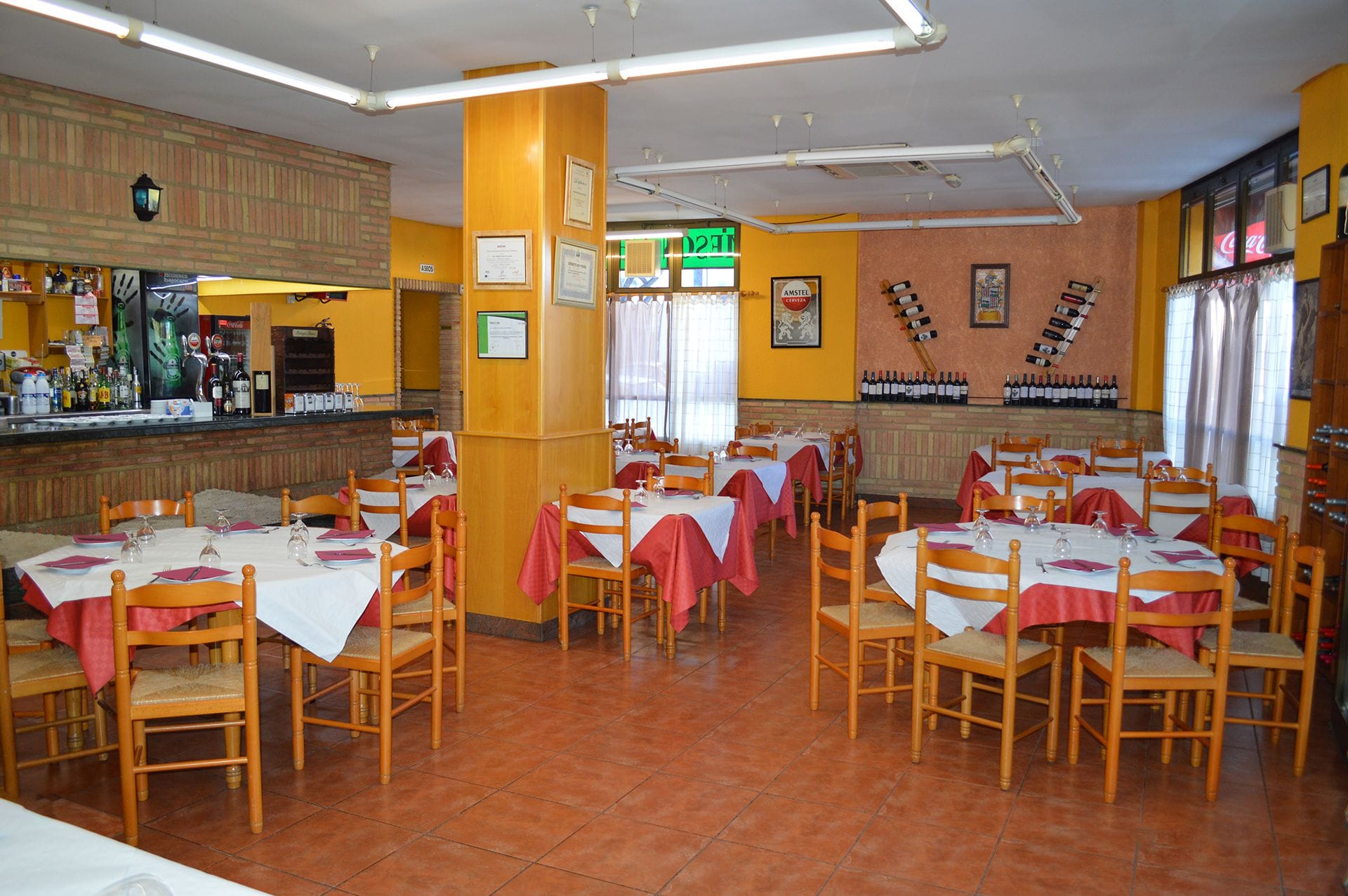 especialistas en arroces y carnes a la brasa
